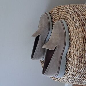 Aquatalia Womens Kelsey Tan/Taupe Suede Lug Sole Slip-On Loafers Size‎ 8.5